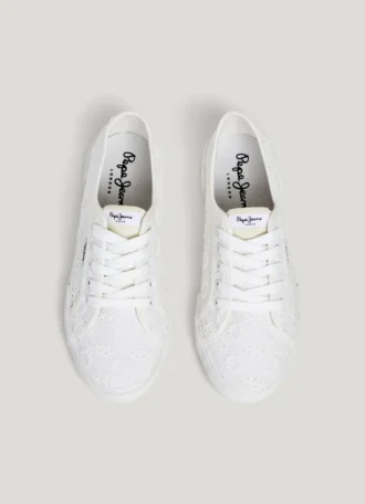Zapatillas clásicas con detalles bordados – Brady