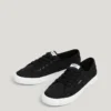 Zapatillas clásicas con detalles bordados – Brady