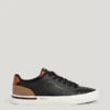 Zapatillas clásicas con detalles de ante