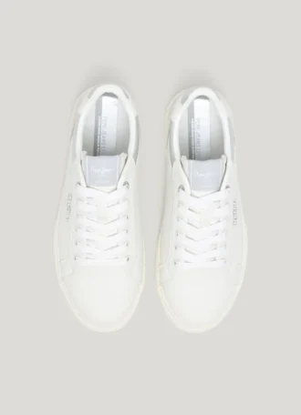 Zapatillas clásicas con detalles de ante
