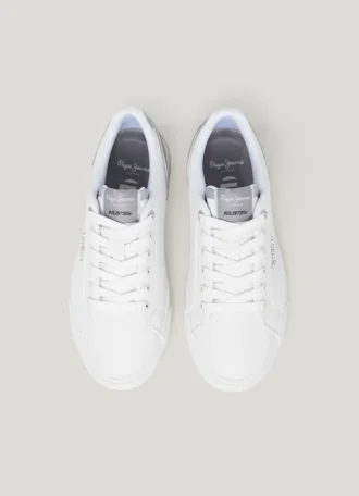 Zapatillas clásicas con detalles de ante