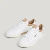 Zapatillas clásicas con detalles de ante