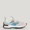 Zapatillas con detalles translúcidos