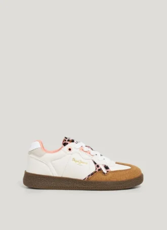 Zapatillas con suela de goma y detalles de estampado animal