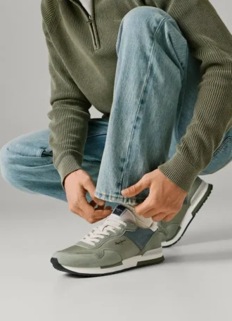 Zapatillas de cuero con detalles de ante